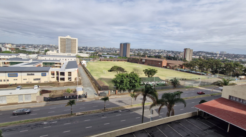 Hotel-Style Retirement Apartment in North Beach, Durban Property Images