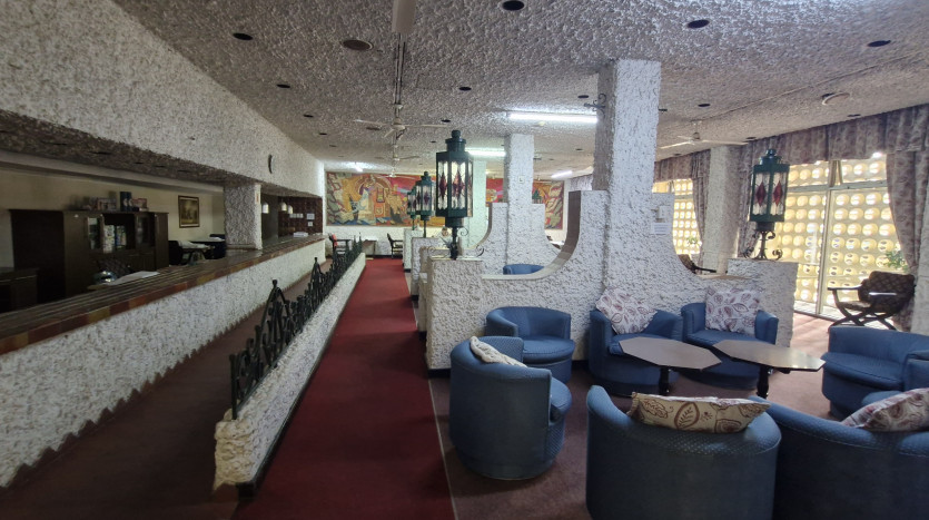 Hotel-Style Retirement Apartment in North Beach, Durban Property Images