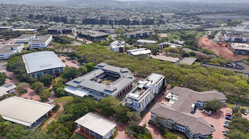 Commercial Icon Building & Boutique Hotel Umhlanga in Liquidation Property Images