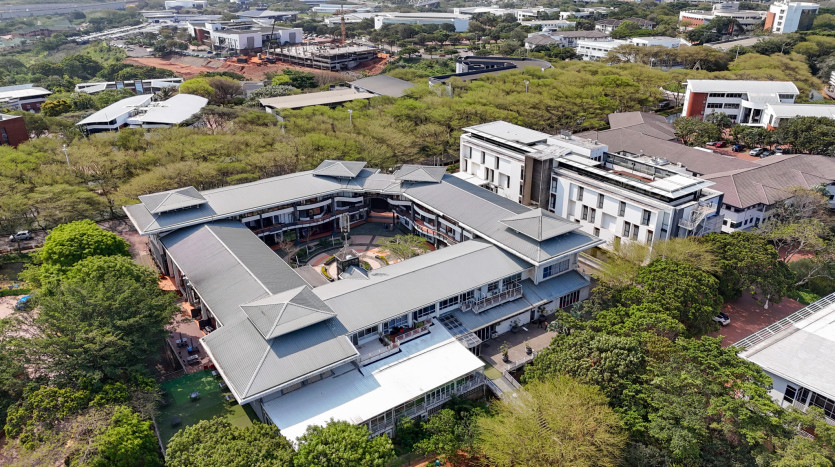 Commercial Icon Building & Boutique Hotel Umhlanga in Liquidation Property Images