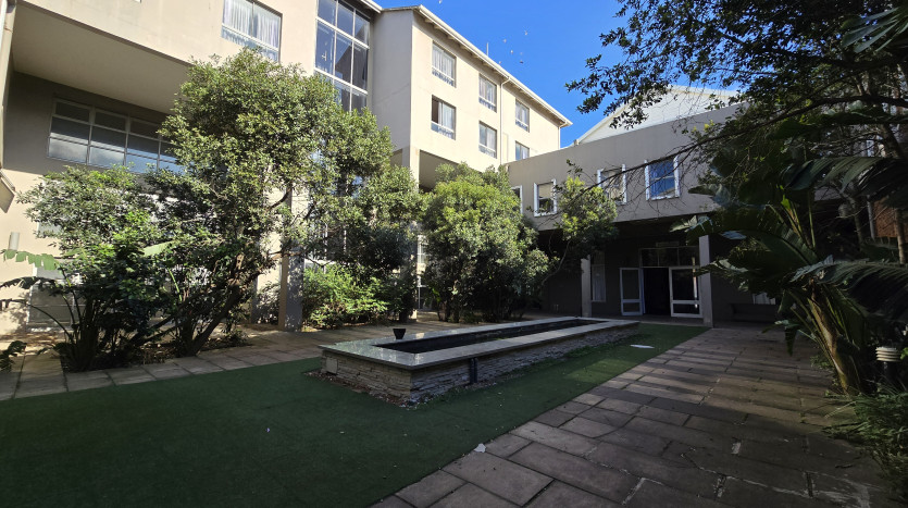 82 Bedroom Hotel Durban Liquidation Sale Property Images