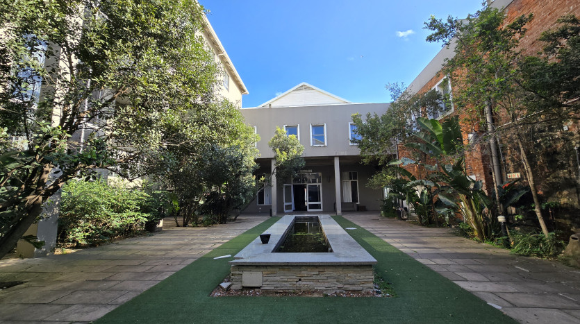 82 Bedroom Hotel Durban Liquidation Sale Property Images