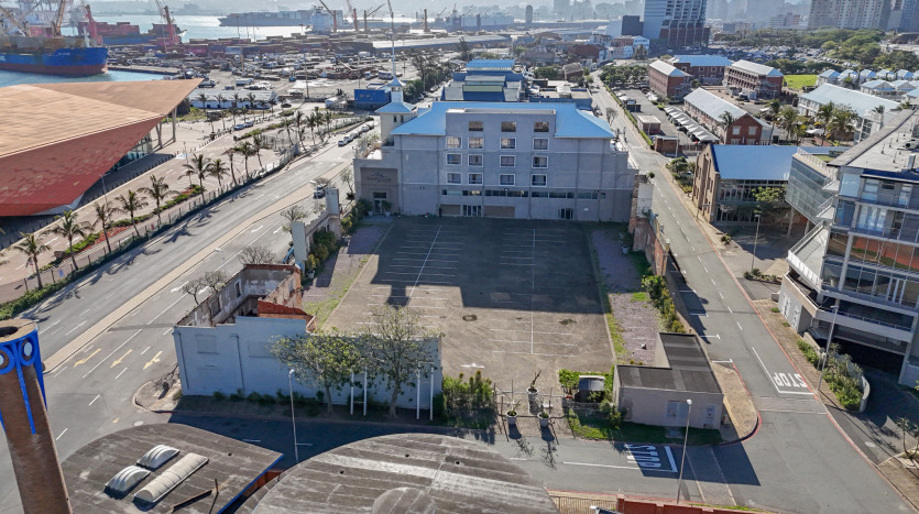 82 Bedroom Hotel Durban Liquidation Sale Property Images