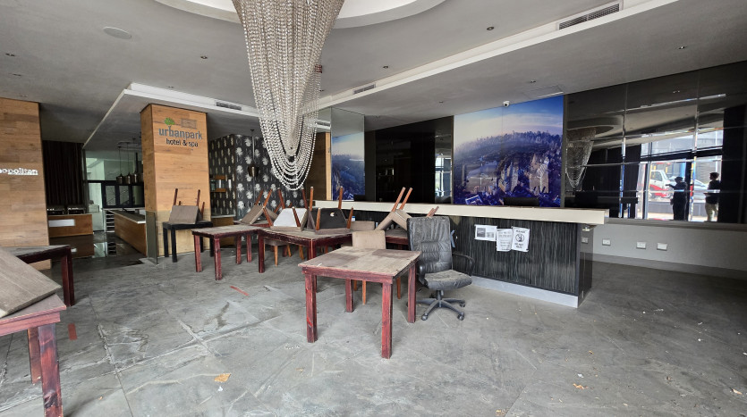Apartment Block with 100 Rooms (Ex Hotel) Property Images