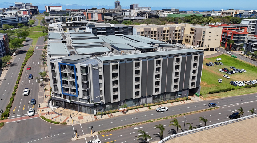 Apartment Block with 100 Rooms (Ex Hotel) Property Images