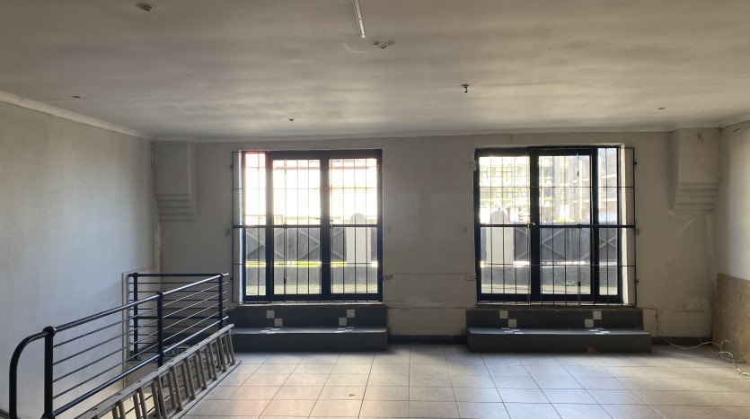 Frontline Retail Building Overport Property Images