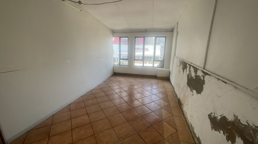 Frontline Retail Building Overport Property Images