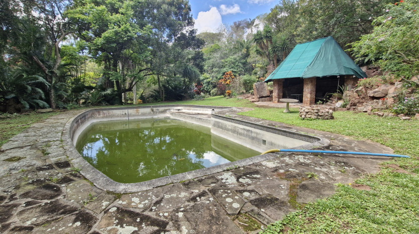 Private Eco Estate, Cowies Hill Property Images