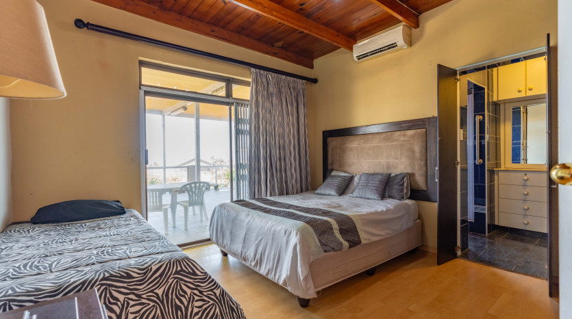 Large Sea Facing Home Glenashley, Durban Property Images
