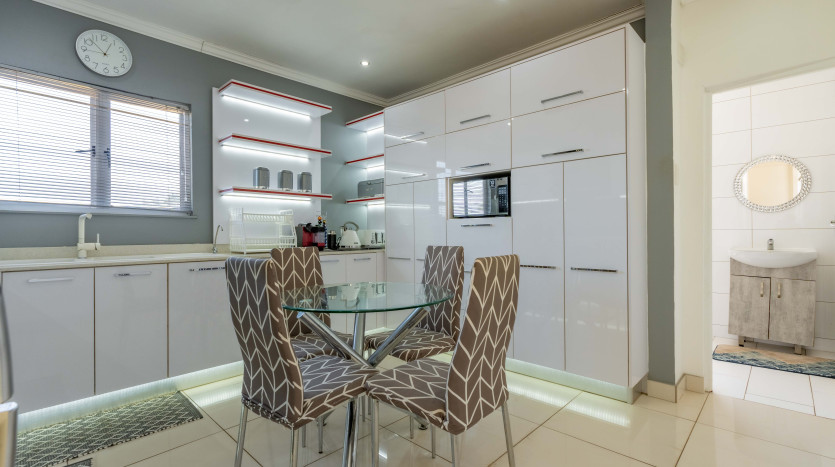 Large Sea Facing Home Glenashley, Durban Property Images