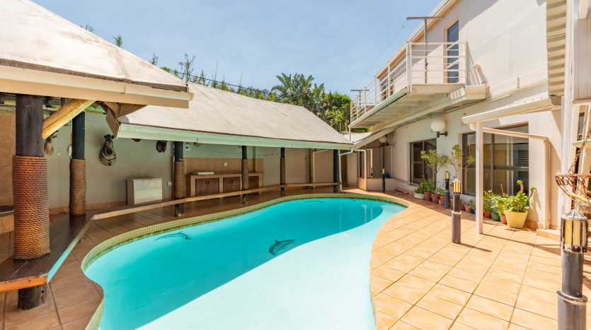 Large Sea Facing Home Glenashley, Durban Property Images