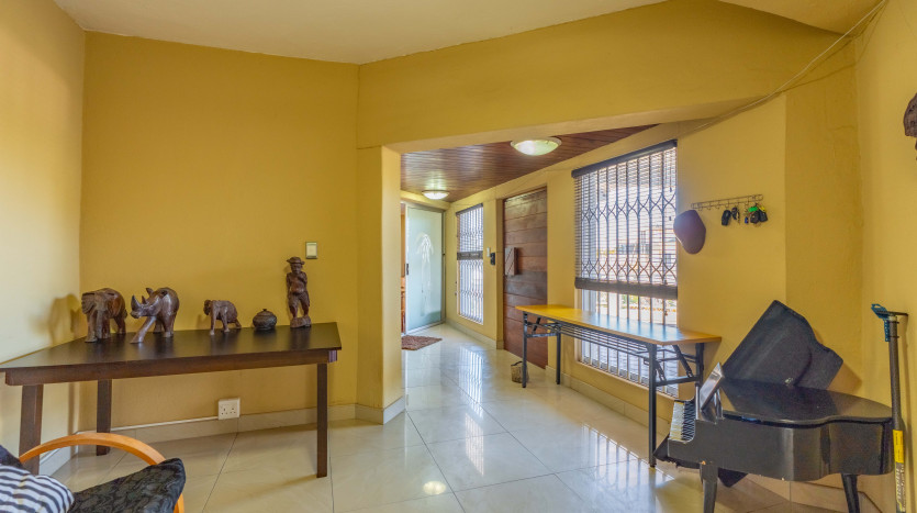 Large Sea Facing Home Glenashley, Durban Property Images