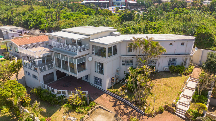 Large Sea Facing Home Glenashley, Durban Property Images