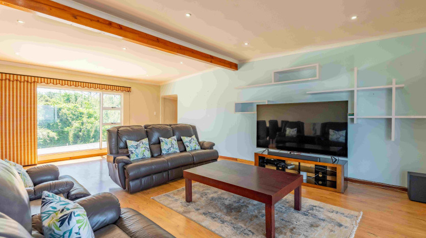Large Sea Facing Home Glenashley, Durban Property Images