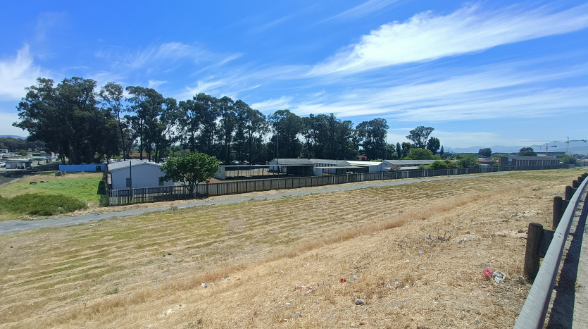TELKOM PORTFOLIO: Maintenance & Service Yard Cape Town Property Images