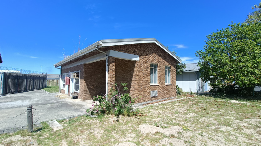 TELKOM PORTFOLIO: Maintenance & Service Yard Cape Town Property Images