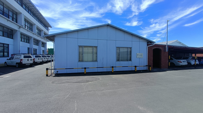 TELKOM PORTFOLIO: Office and Service Yard Cape Town Property Images