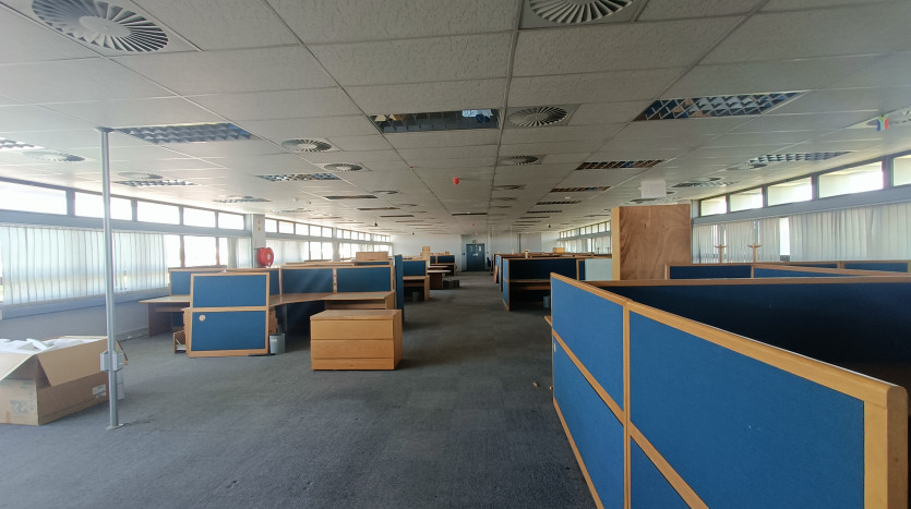 TELKOM PORTFOLIO: Office and Service Yard Cape Town Property Images