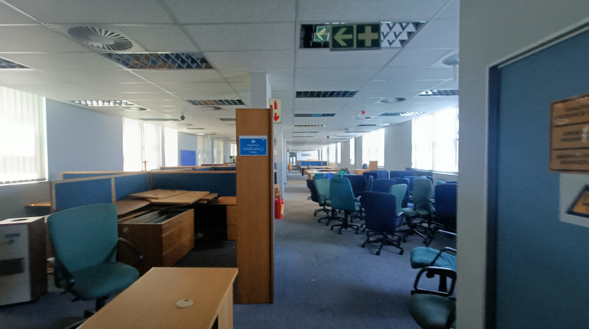 TELKOM PORTFOLIO: Office and Service Yard Cape Town Property Images