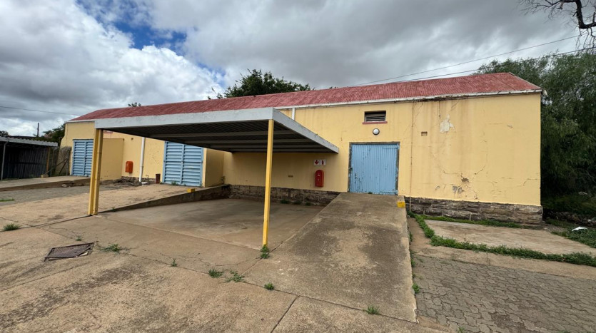 TELKOM PORTFOLIO: Service and Maintenance Hub Property Images