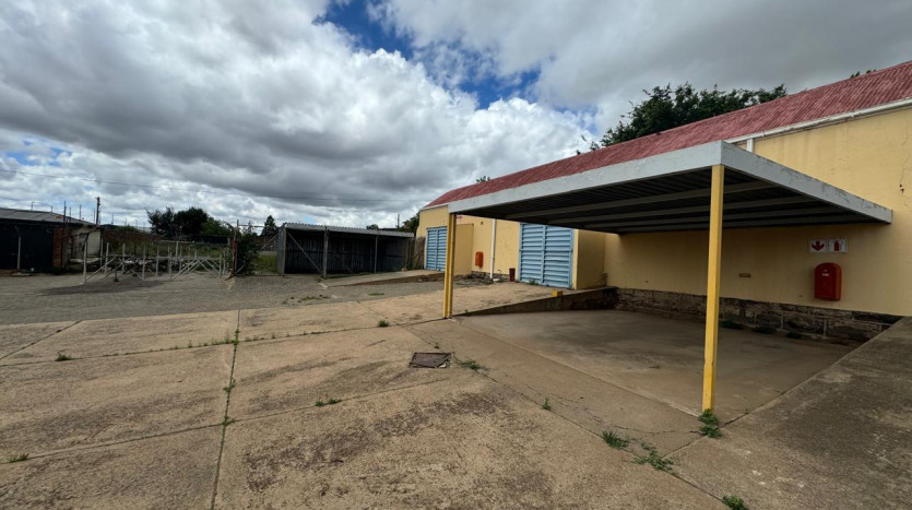 TELKOM PORTFOLIO: Service and Maintenance Hub Property Images