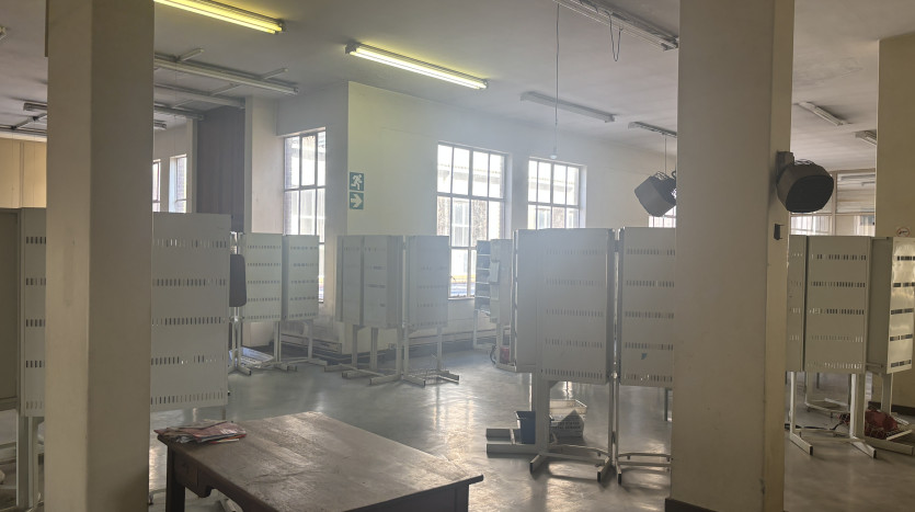 TELKOM PORTFOLIO: Multi Unit Commercial Street Block Property Images