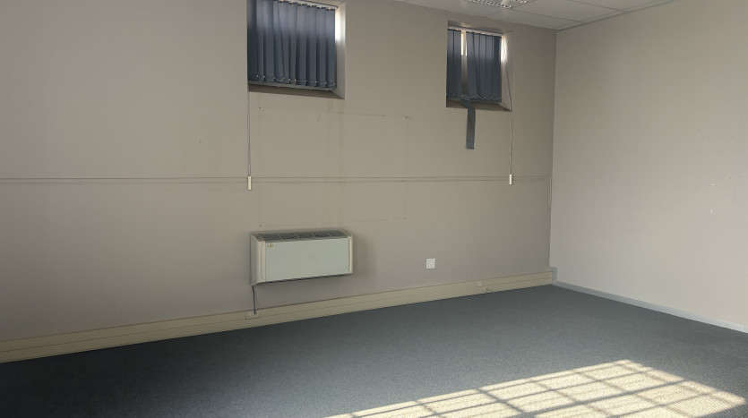 TELKOM PORTFOLIO: Multi Unit Commercial Street Block Property Images