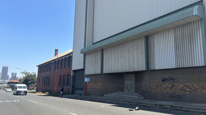TELKOM PORTFOLIO: Multi Unit Commercial Street Block Property Images