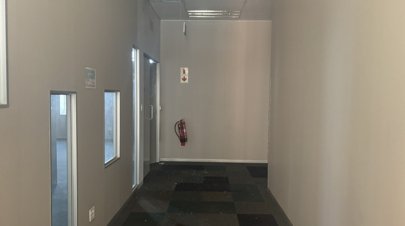 TELKOM PORTFOLIO: Multi Unit Commercial Street Block Property Images