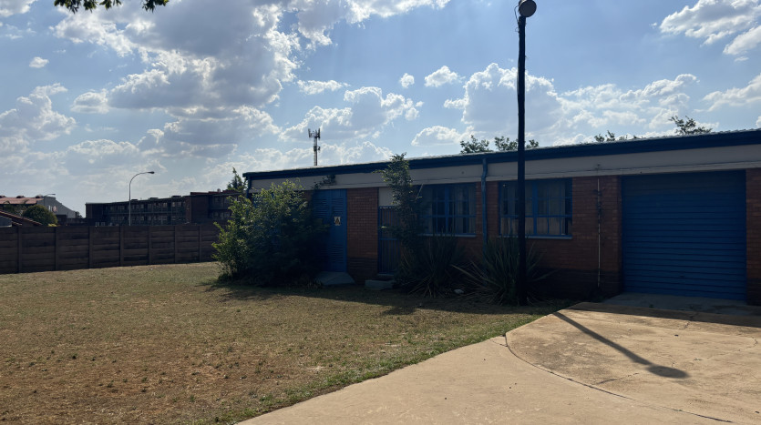 TELKOM PORTFOLIO: Expansive Building in Germiston Property Images