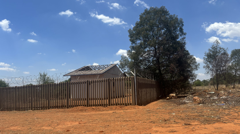 TELKOM PORTFOLIO: Exchange Site with Development Land Property Images