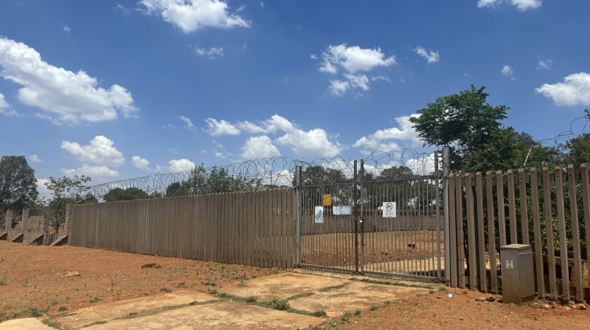 TELKOM PORTFOLIO: Exchange Site with Development Land Property Images