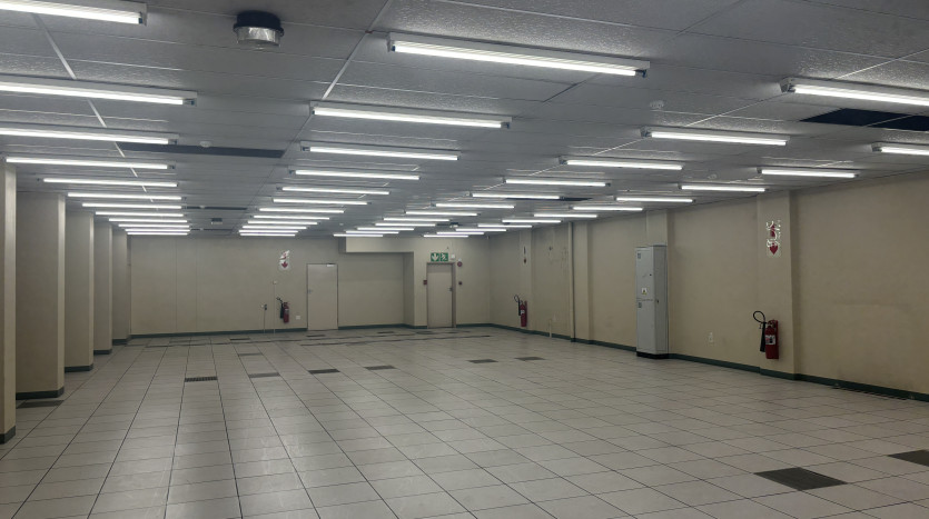 TELKOM PORTFOLIO: Double Volume Service Building Property Images