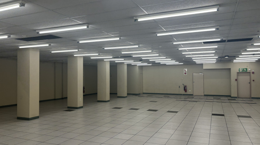 TELKOM PORTFOLIO: Double Volume Service Building Property Images