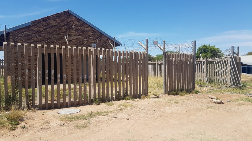 TELKOM PORTFOLIO: Ex Telkom Building with Development Opportunity Property Images