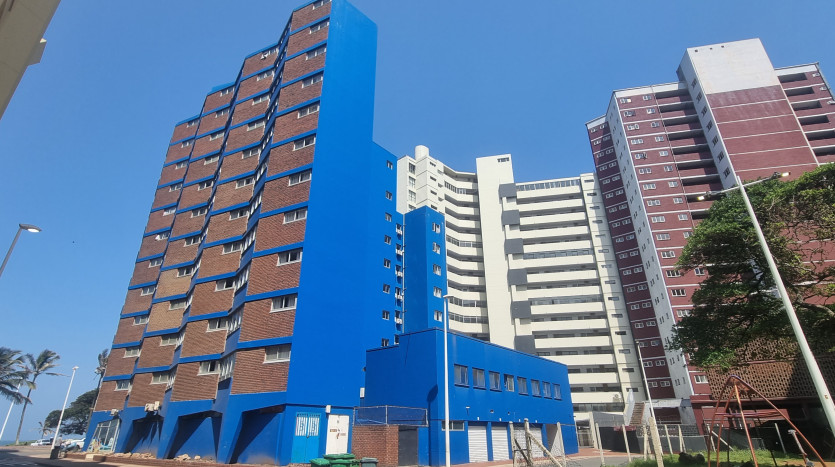 Iconic Beachfront Property On Durban’s Golden Mile – Silver Sands 1 Property Images