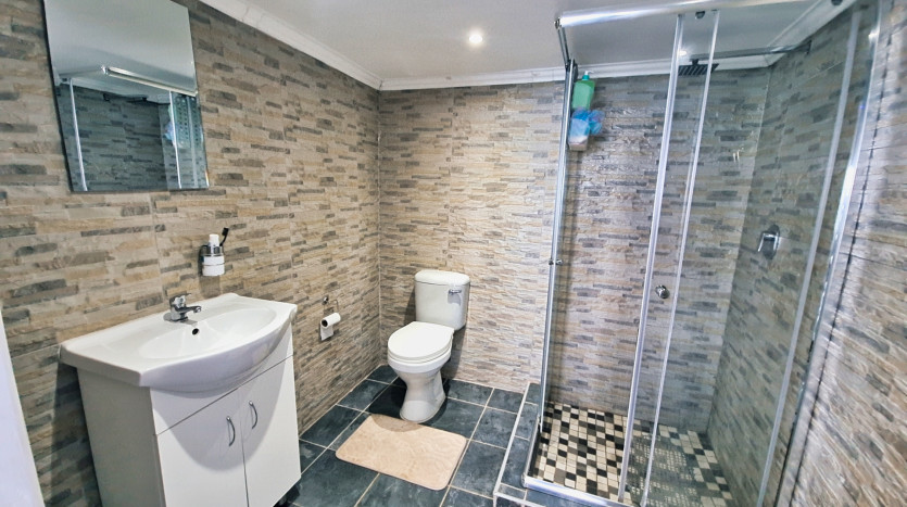 Indian Ocean Beach Front Home Bluff, Durban Property Images