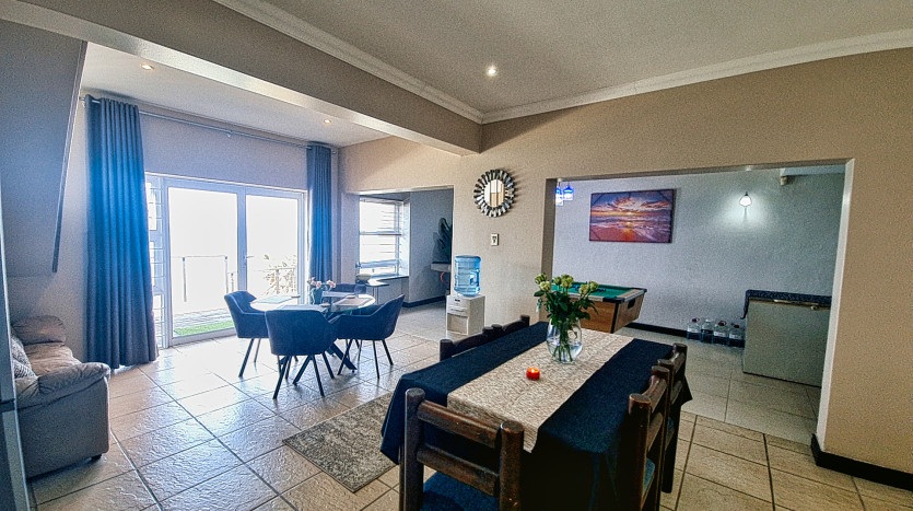 Indian Ocean Beach Front Home Bluff, Durban Property Images
