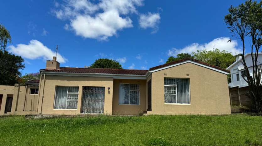 4 Bedroom Home in Fort Gale Property Images
