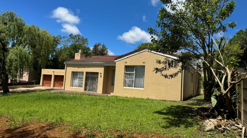 4 Bedroom Home in Fort Gale Property Images