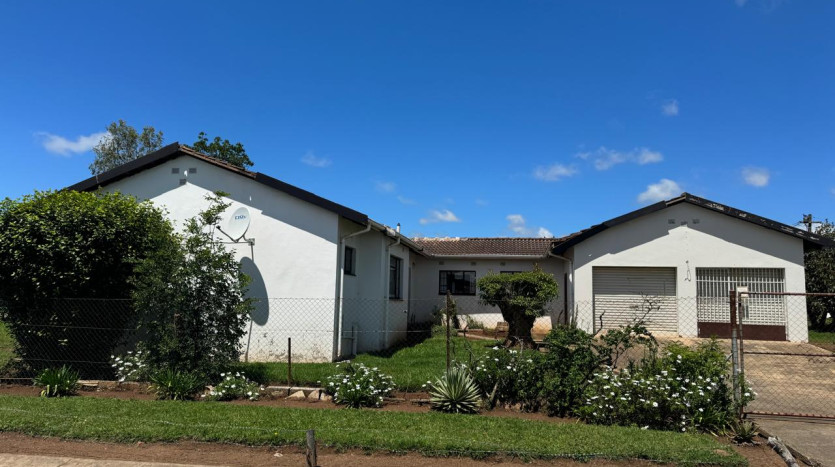 3 Bedroom House in Southridge Park Property Images