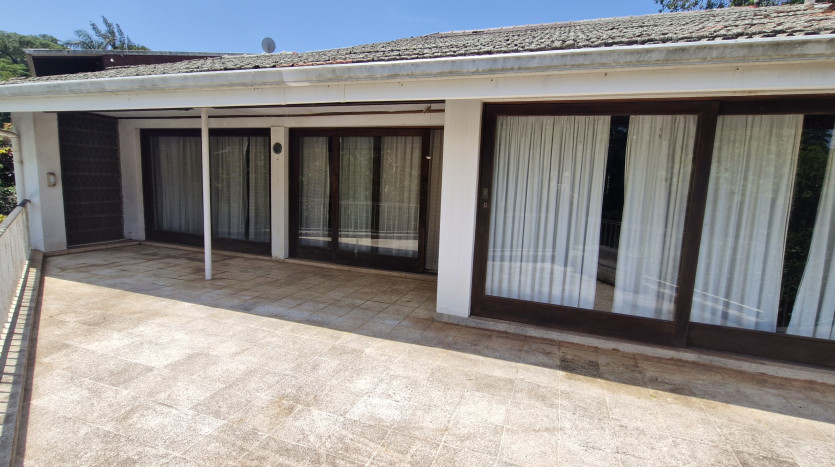 Renovator’s Opportunity Opposite Mitchell Park, Durban Property Images
