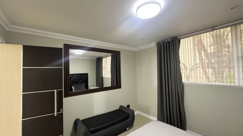 Luxurious Indian Ocean Garden Apartment Umhlanga Property Images