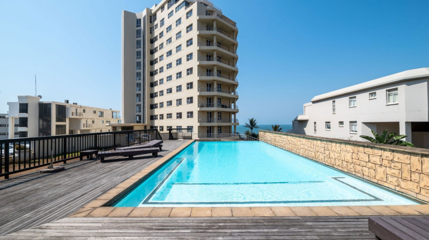 Luxurious Indian Ocean Garden Apartment Umhlanga Property Images