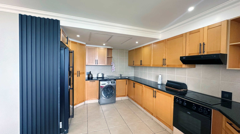 Luxurious Indian Ocean Garden Apartment Umhlanga Property Images