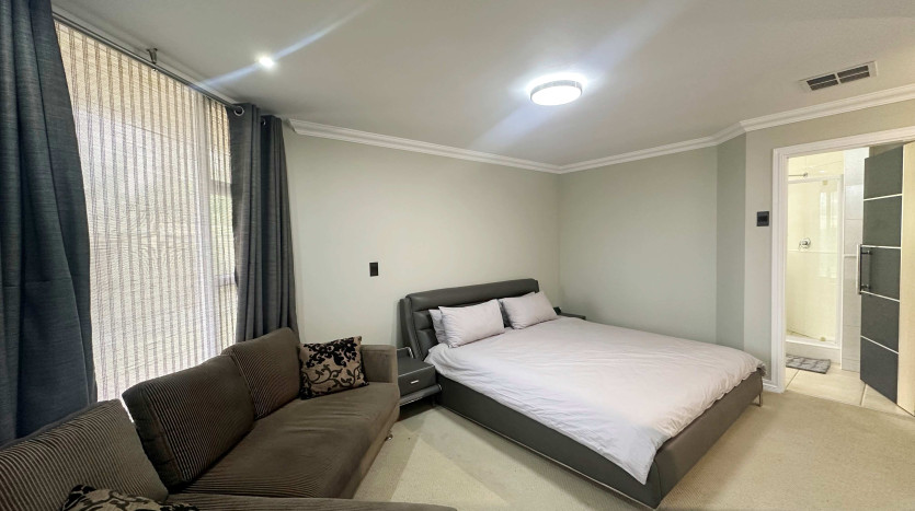 Luxurious Indian Ocean Garden Apartment Umhlanga Property Images