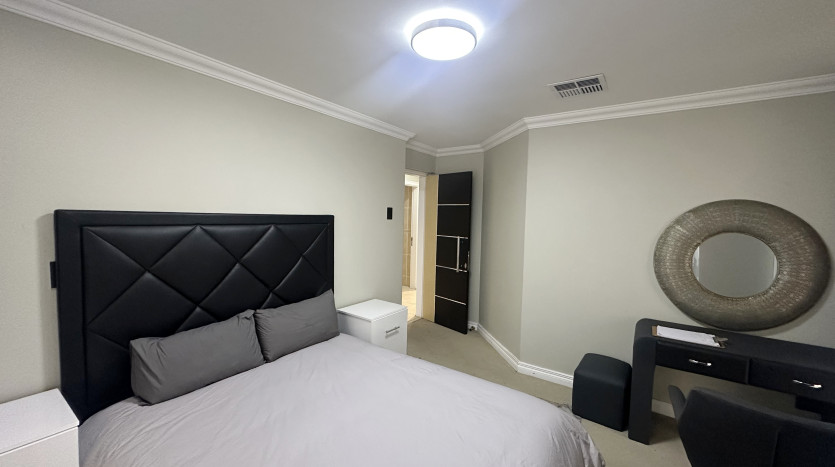 Luxurious Indian Ocean Garden Apartment Umhlanga Property Images