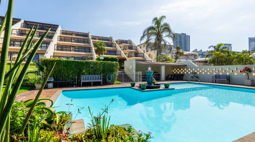 Luxurious Indian Ocean Penthouse Umhlanga Property Images
