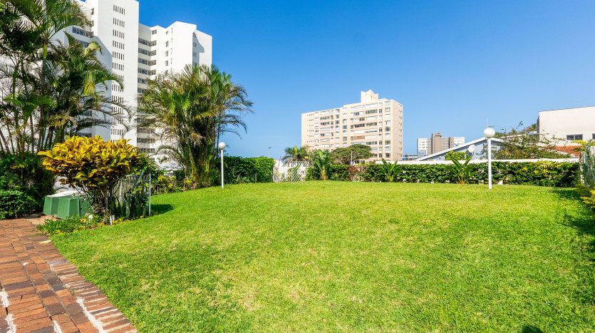Luxurious Indian Ocean Penthouse Umhlanga Property Images