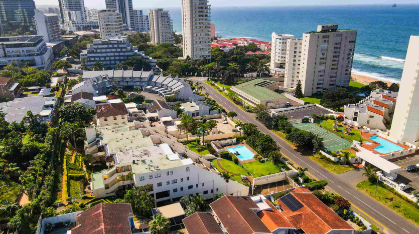 Luxurious Indian Ocean Penthouse Umhlanga Property Images